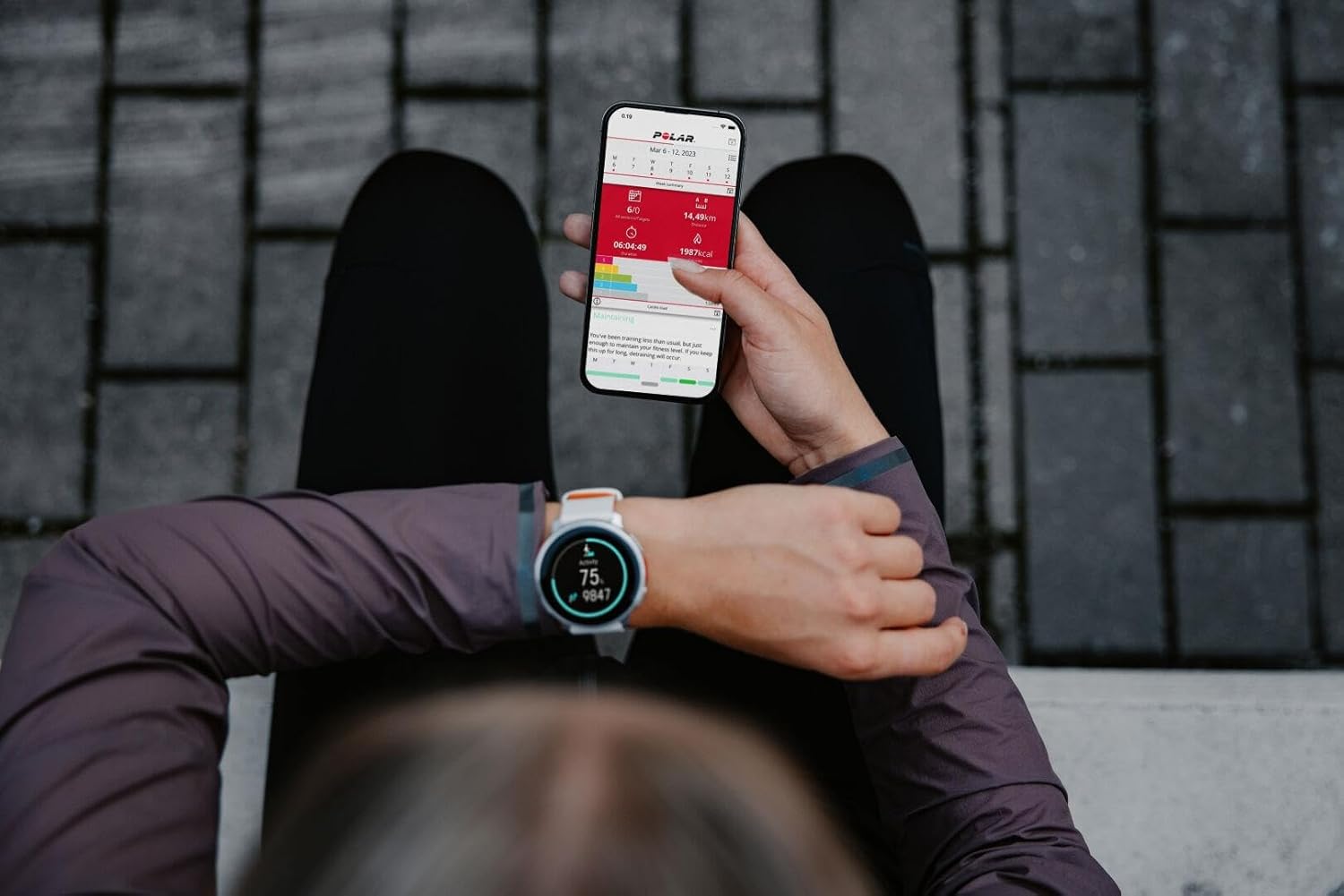 Vantage V3, Montre Sport avec GPS, Cardiofréquencemètre de Pointe, Autonomie prolongée, Montre connectée Hommes et Femmes, Cartes Hors Ligne, Montre Running, Montre Triathlon Montre Argent-Abricot S-L