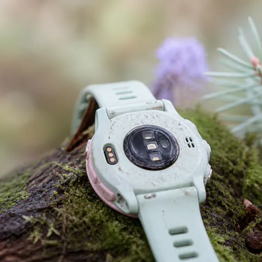 Montre GPS pour le trail : ce que les capteurs mesurent vraiment en sous-bois